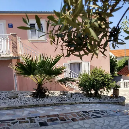 Grande Vista - Spacious 3 Bedroom With Large Terrace And Fantastic Sea View Traù