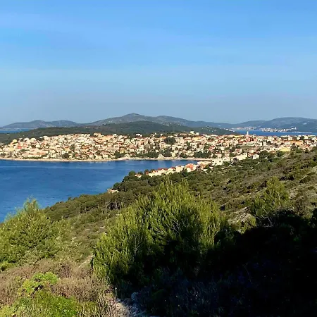 Grande Vista - Spacious 3 Bedroom With Large Terrace And Fantastic Sea View Traù
