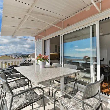 Grande Vista - Spacious 3 Bedroom With Large Terrace And Fantastic Sea View Lejlighed Trogir