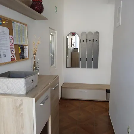 Grande Vista - Spacious 3 Bedroom With Large Terrace And Fantastic Sea View Trogir