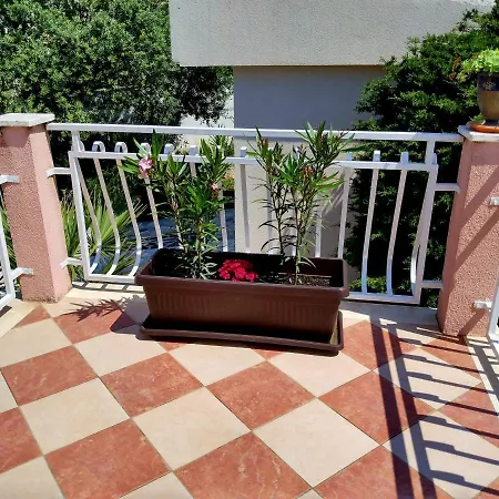 Grande Vista - Spacious 3 Bedroom With Large Terrace And Fantastic Sea View 公寓 *