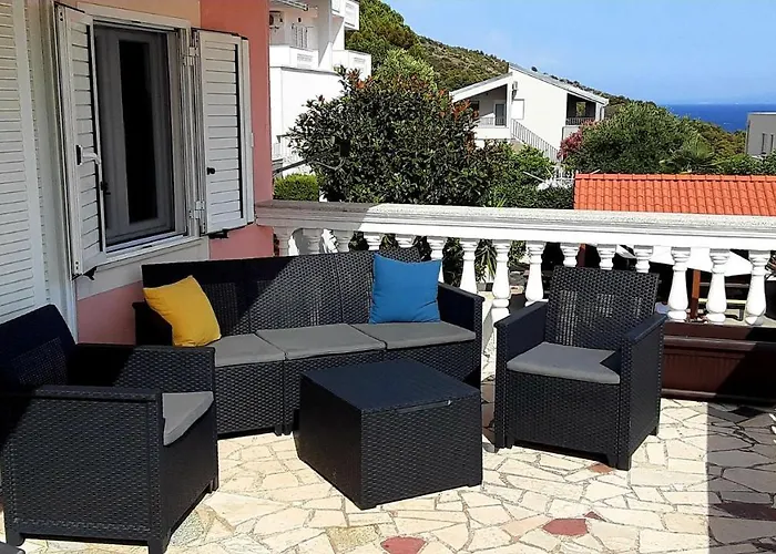 Grande Vista - Spacious 3 Bedroom With Large Terrace And Fantastic Sea View Apartman *