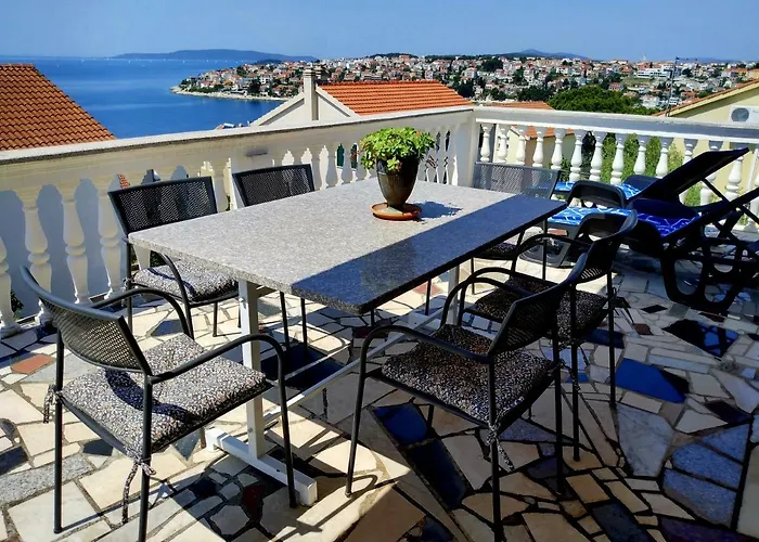 Grande Vista - Spacious 3 Bedroom With Large Terrace And Fantastic Sea View Apartman *