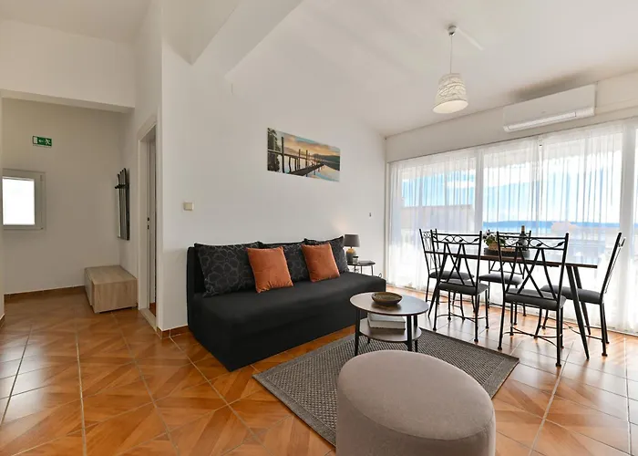 公寓 Grande Vista - Spacious 3 Bedroom With Large Terrace And Fantastic Sea View 特罗吉尔