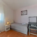 Grande Vista - Spacious 3 Bedroom With Large Terrace And Fantastic Sea View Apartment