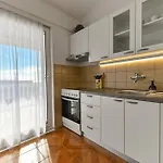 Grande Vista - Spacious 3 Bedroom With Large Terrace And Fantastic Sea View Apartment