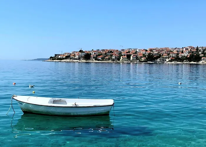 Grande Vista - Spacious 3 Bedroom With Large Terrace And Fantastic Sea View Trogir